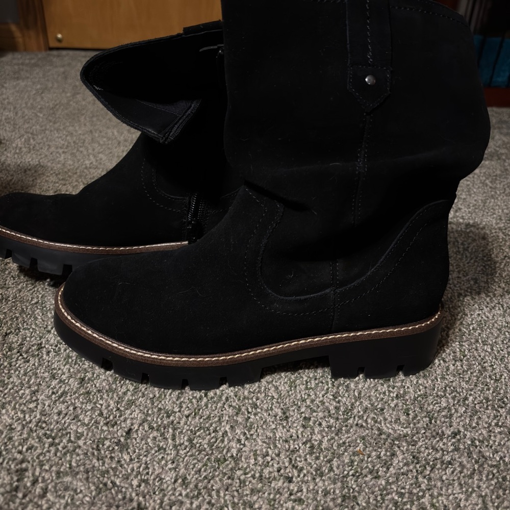 White Mountain Black Chunky Sole Footwear